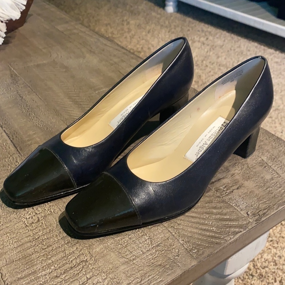 Etienne Aigner shoes